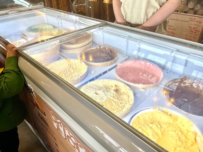Little Lou's Creamery at Horse Creek Farms Dairy — Chuckey