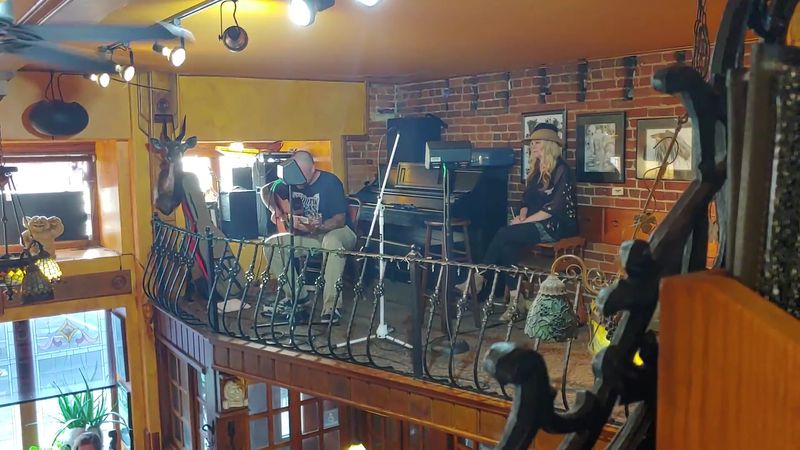 Live Music, Trivia Nights, and Events That Keep Things Lively