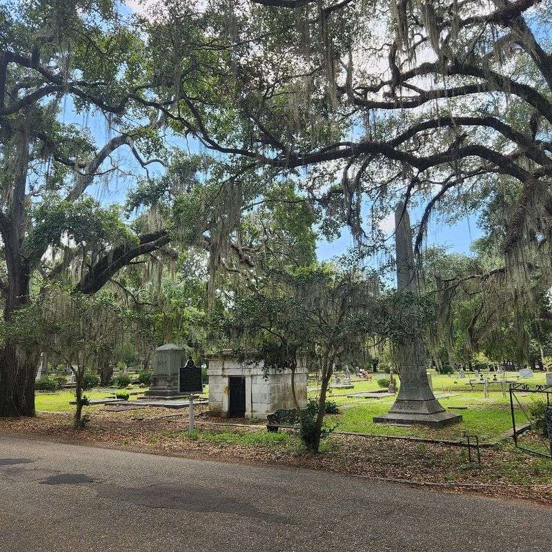 Live Oak Cemetery (Selma)