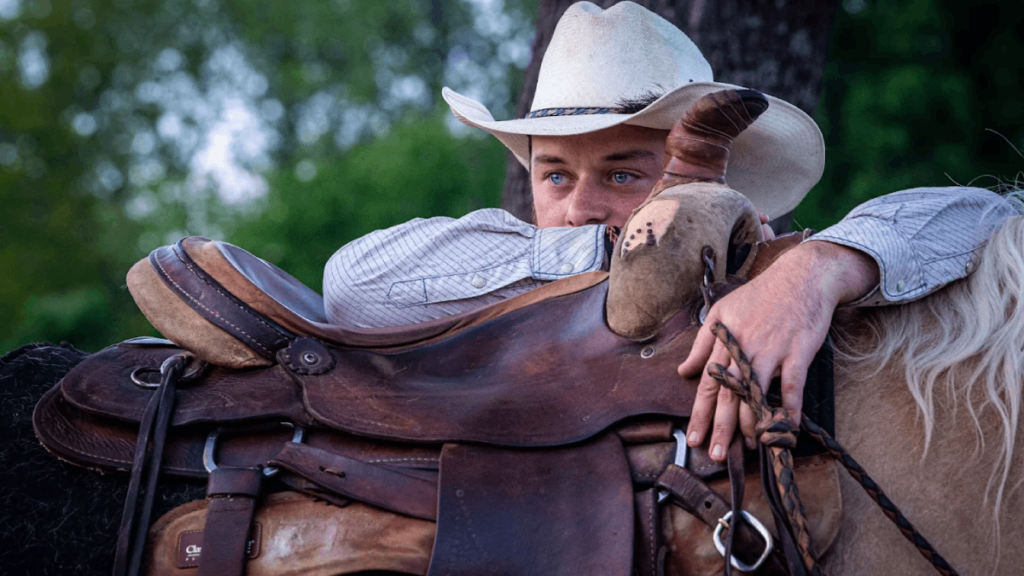 Live Your Cowboy Dreams At This Scenic Tennessee Ranch Escape