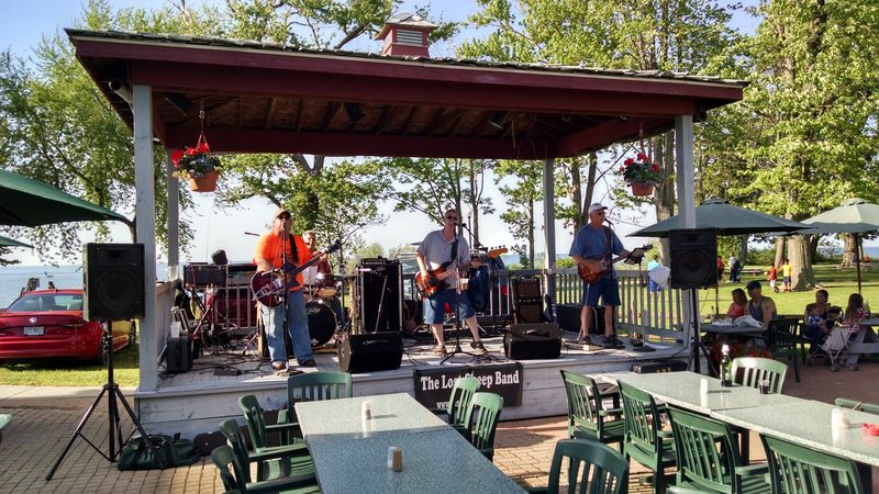 Live music adds to the laid-back energy