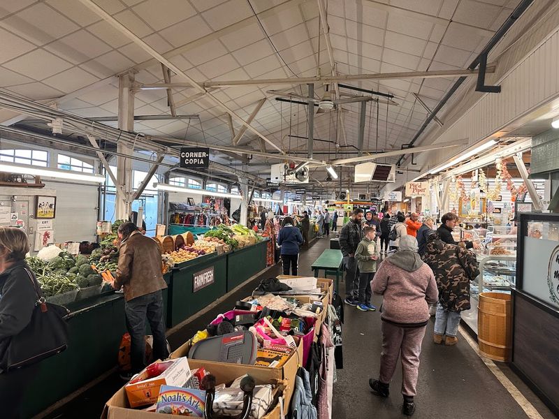 Local Food Markets and Tomato Pies Make the City Feel Lived In