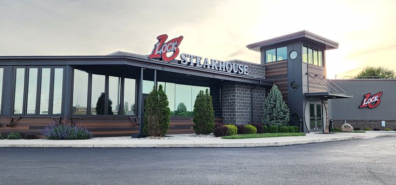 Lock Sixteen Steakhouse (Elida) Lock Sixteen Steakhouse (Elida)