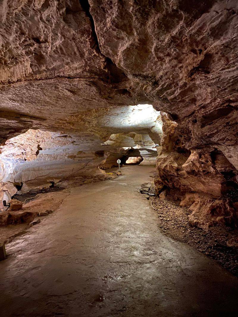Longhorn Cavern (Burnet) Longhorn Cavern (Burnet)