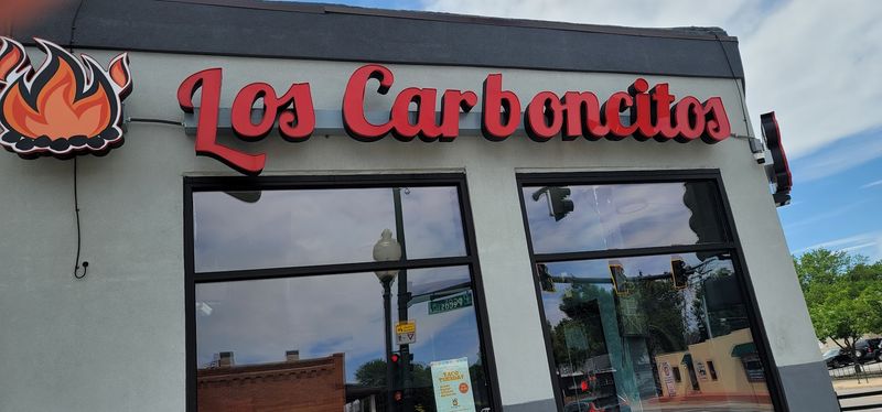 Los Carboncitos