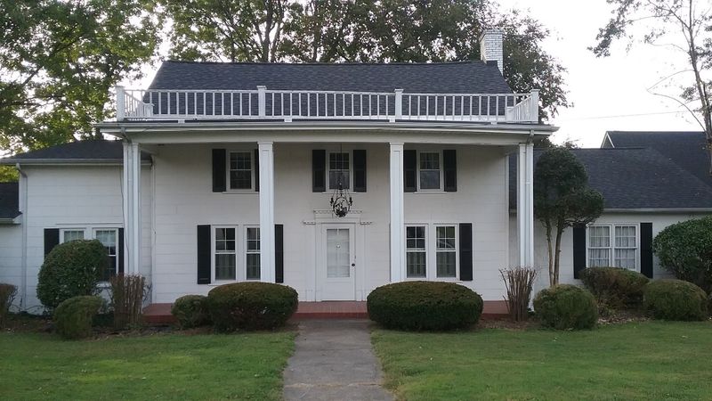 Lynchburg Valley Inn — Lynchburg Lynchburg Valley Inn — Lynchburg