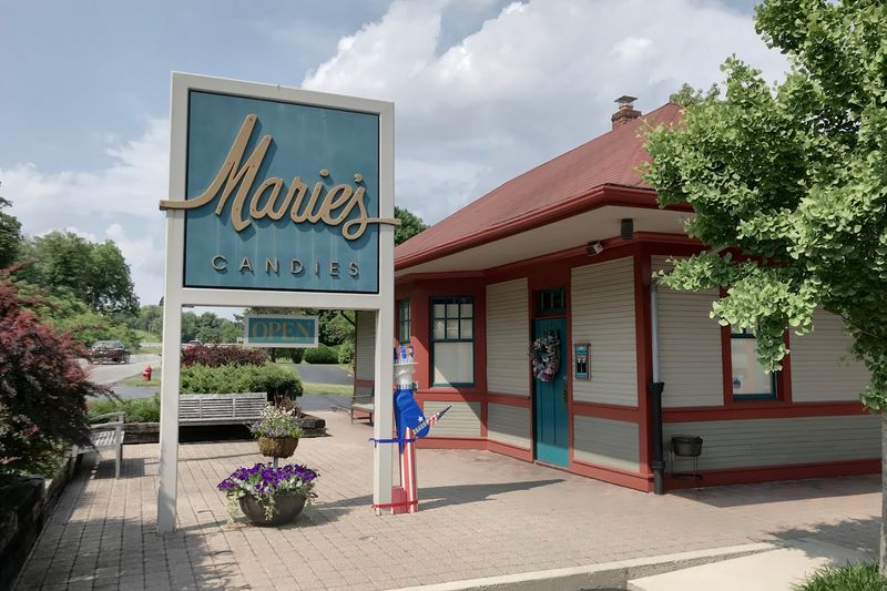 Marie’s Candies, West Liberty