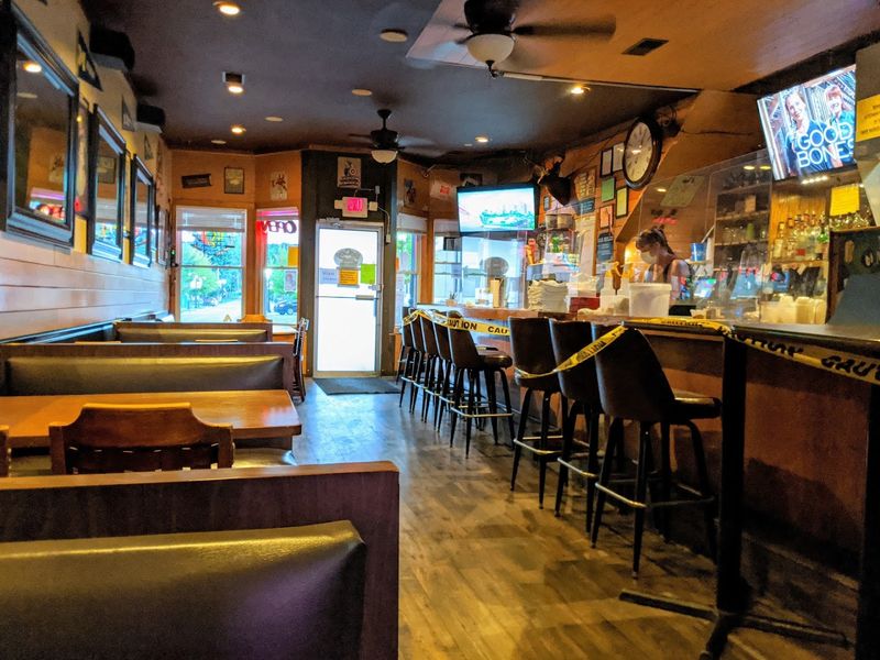 McCoy Creek Tavern, Buchanan