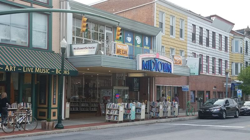 Midtown Scholar Bookstore-Cafe