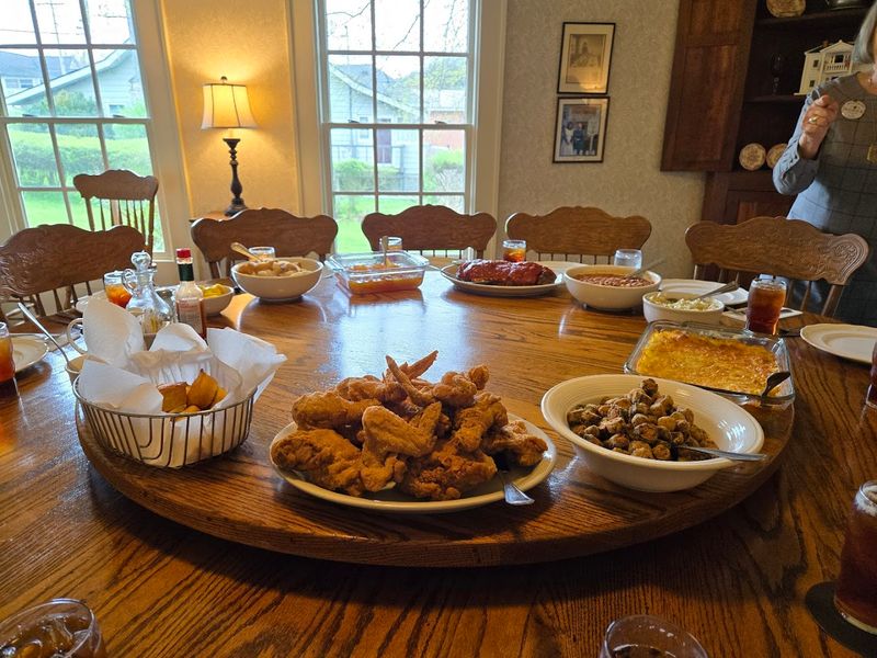 Miss Mary Bobo's Restaurant — Lynchburg