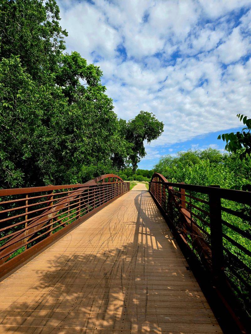 Mission Reach Trail (San Antonio) Mission Reach Trail (San Antonio)