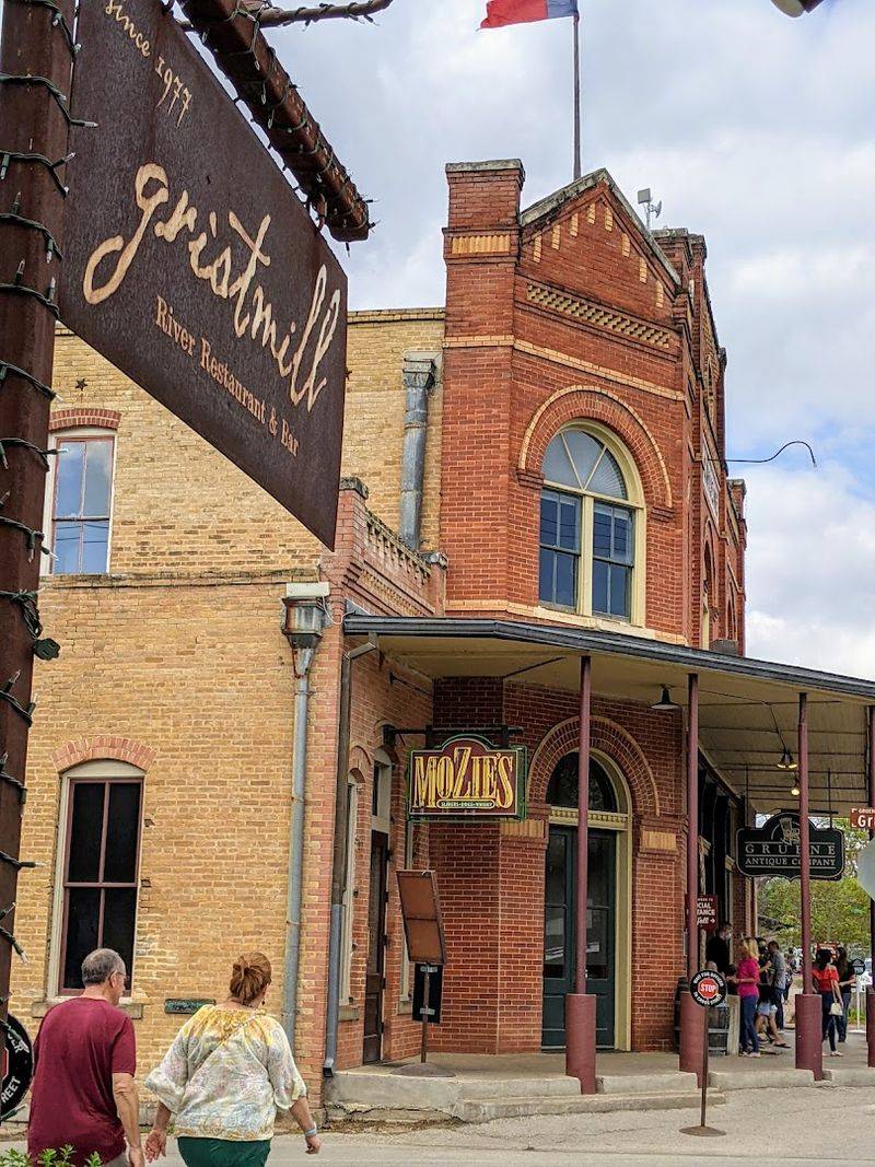 Mozie's (New Braunfels)