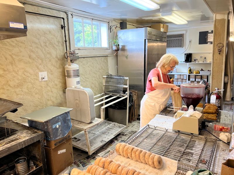 Muriel’s Donuts
