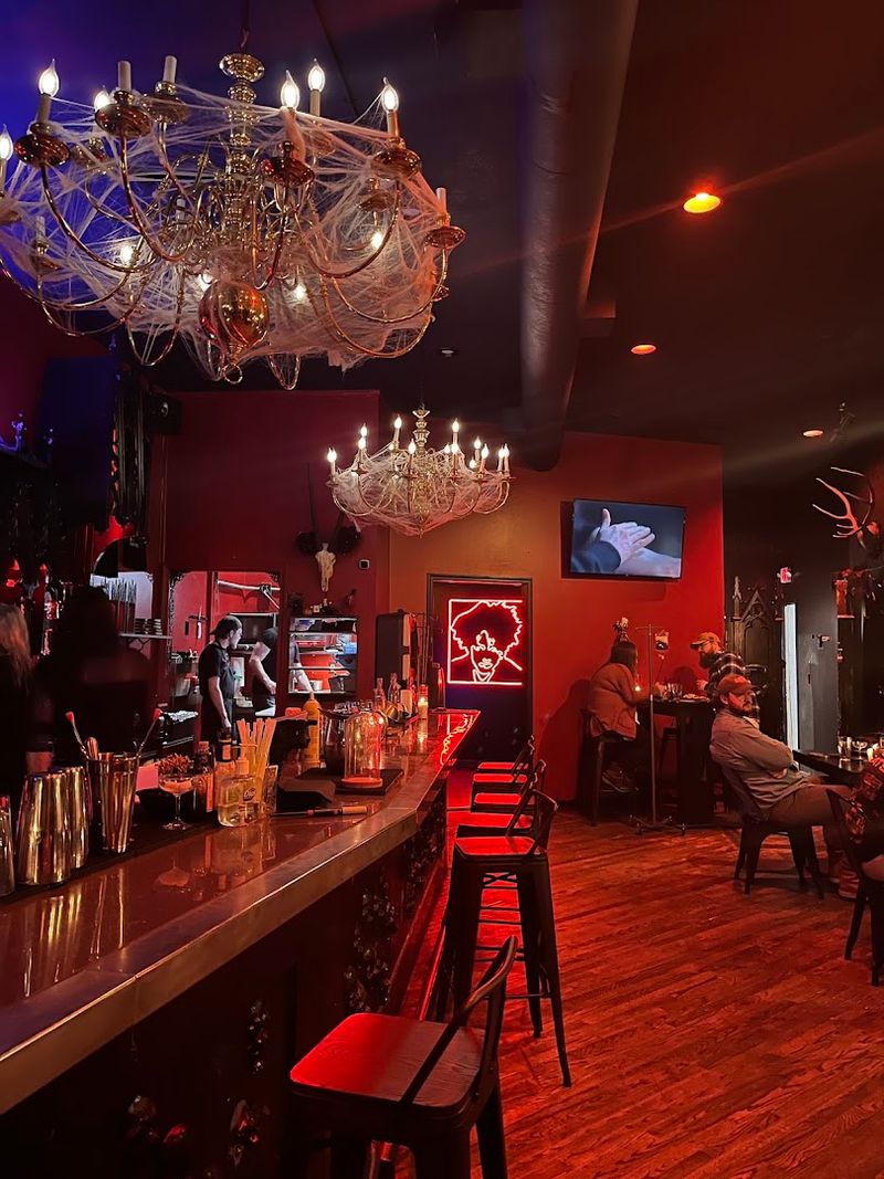 Music and theme nights deepen the experience