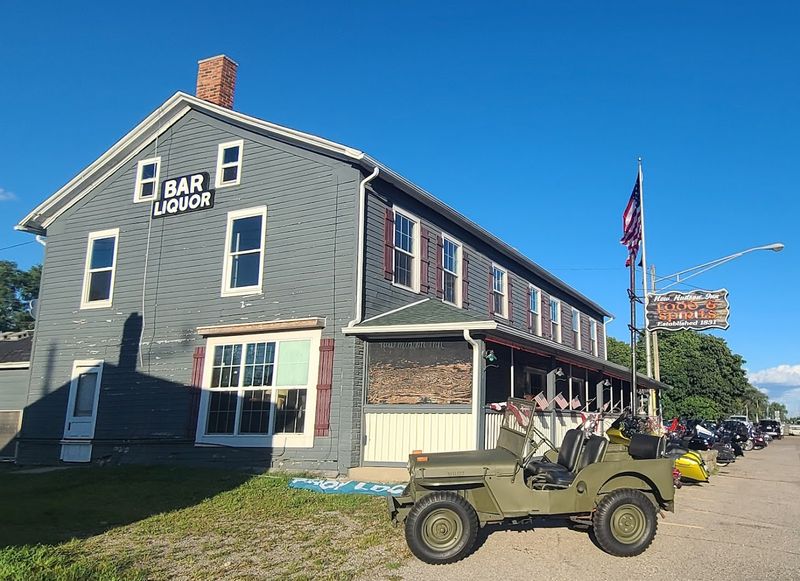New Hudson Inn, New Hudson