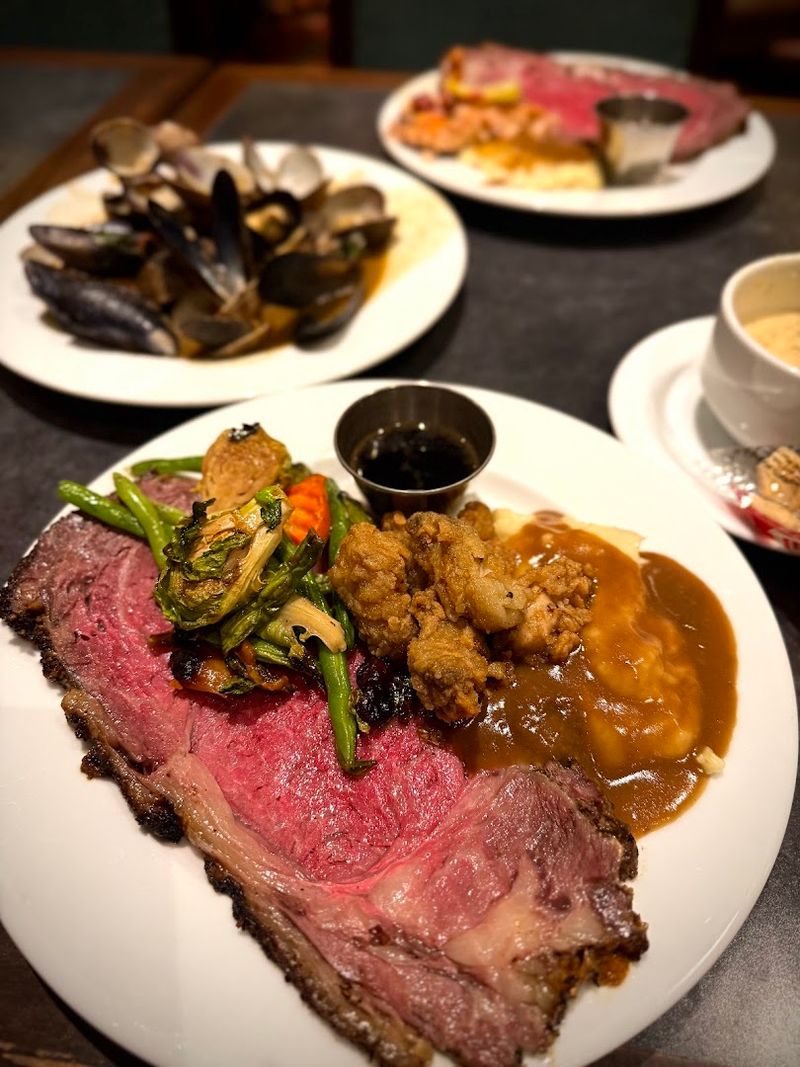 Falls Buffet at Snoqualmie Casino (Snoqualmie)