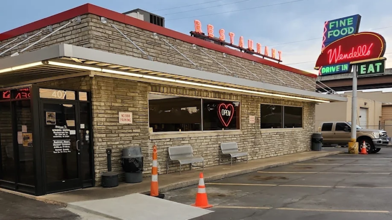 One of Tennessee’s Oldest Family-Owned Restaurants Is Also One of Its Most Mouthwatering Hidden Gems