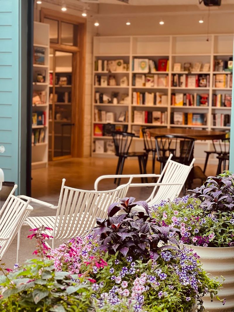 Orchard House Books & Cafe, Grand Rapids