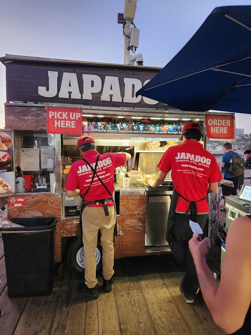 Ordering Tips, Hours, and What to Expect