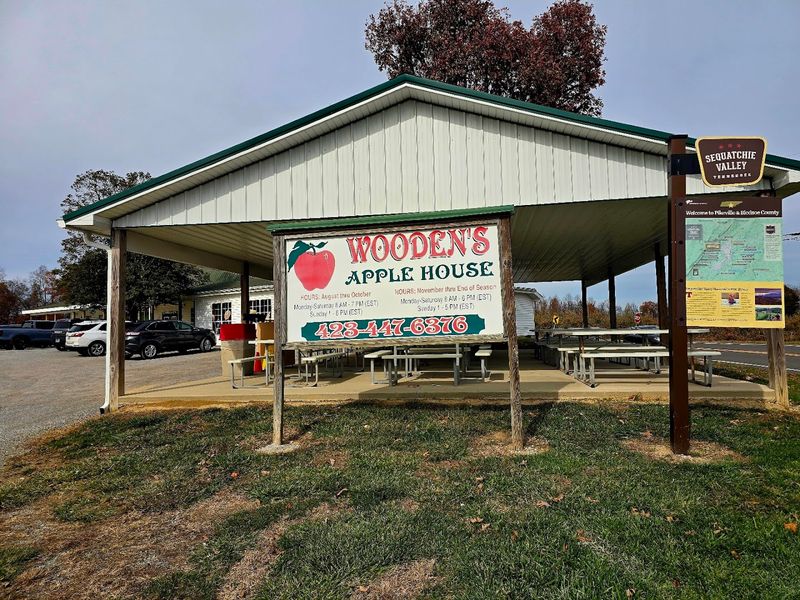 Oren Wooden's Apple House — Pikeville Oren Wooden's Apple House — Pikeville