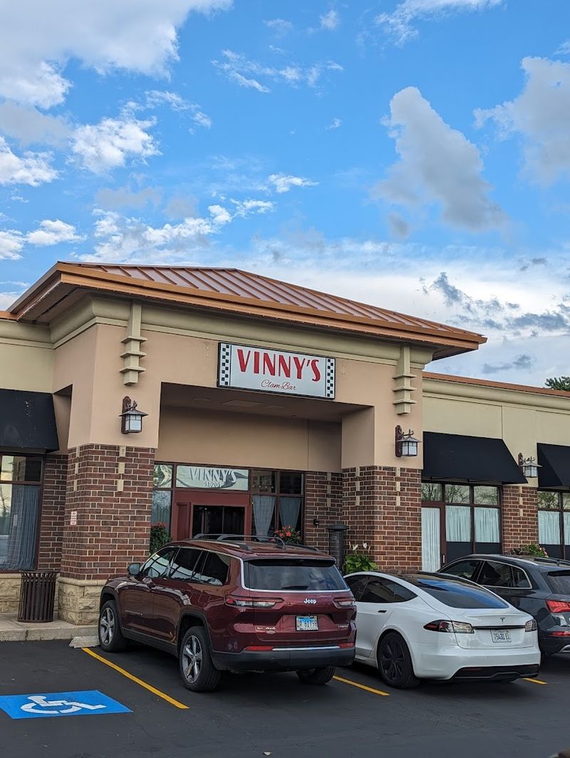 Vinny's Clam Bar (Bay Ridge, Brooklyn)