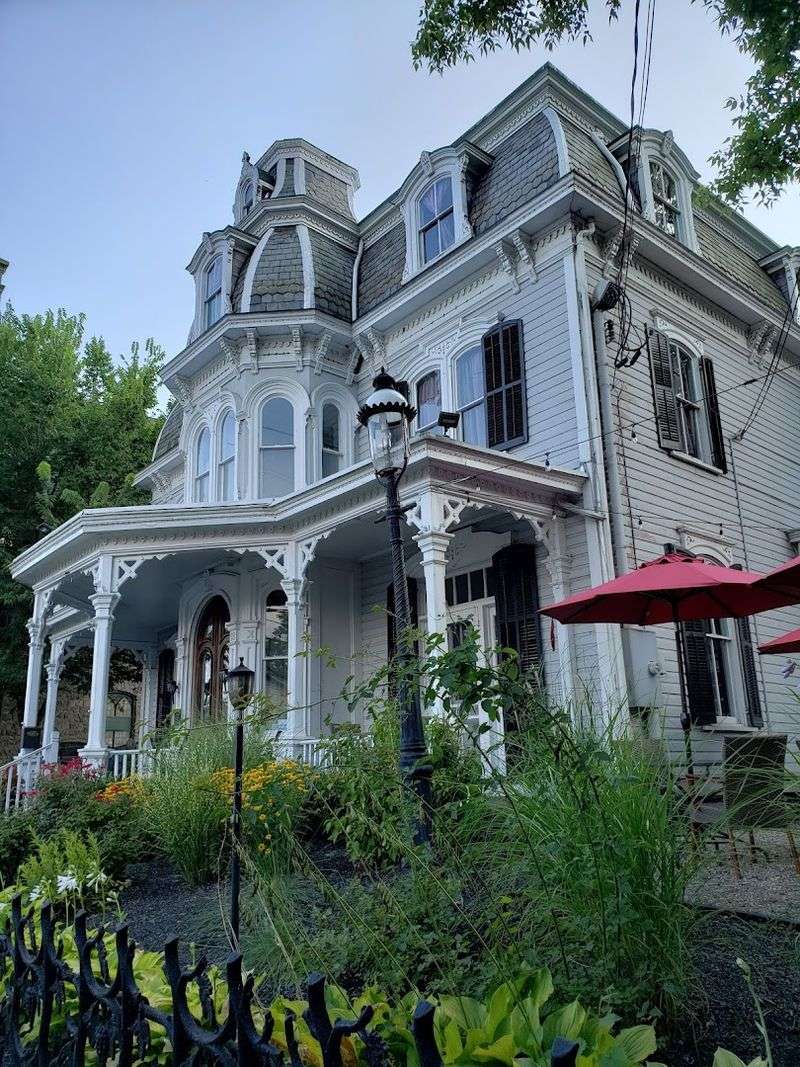 Parry Mansion Brings the Town’s History to Life