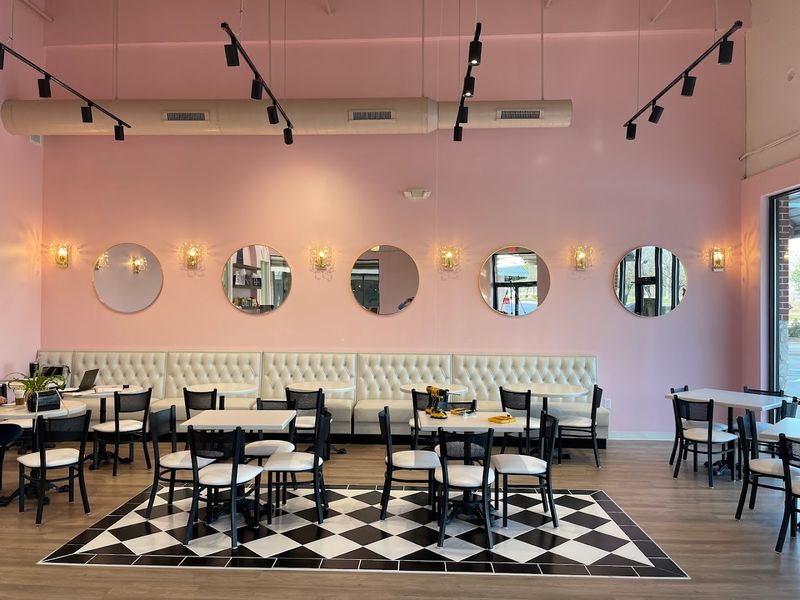 Pattea Lou's Tea Room (Keller)