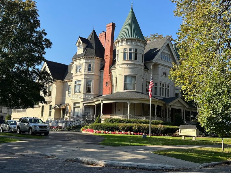 Perry Hannah House