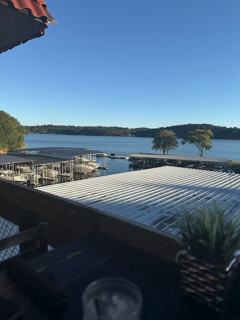 Plan Your Visit To Lakeshore Grille In Tennessee