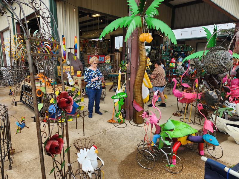 Plants, Yard Art, and Outdoor Finds