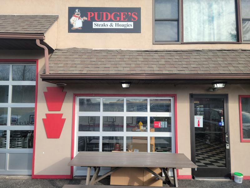 Pudge’s Steaks & Hoagies