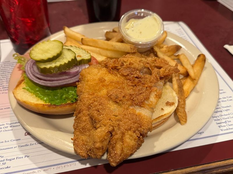 The Friendly Tavern (Zionsville)