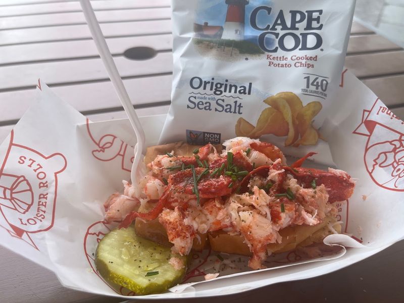Quincy’s Original Lobster Rolls — Multiple Shore locations