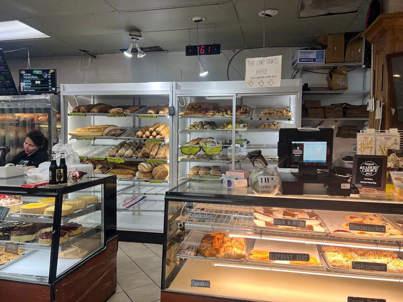 Randazzo Pastry Shop & Bakery
