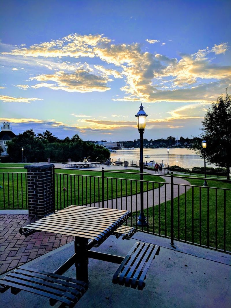 Red Bank BroadWalk, Red Bank