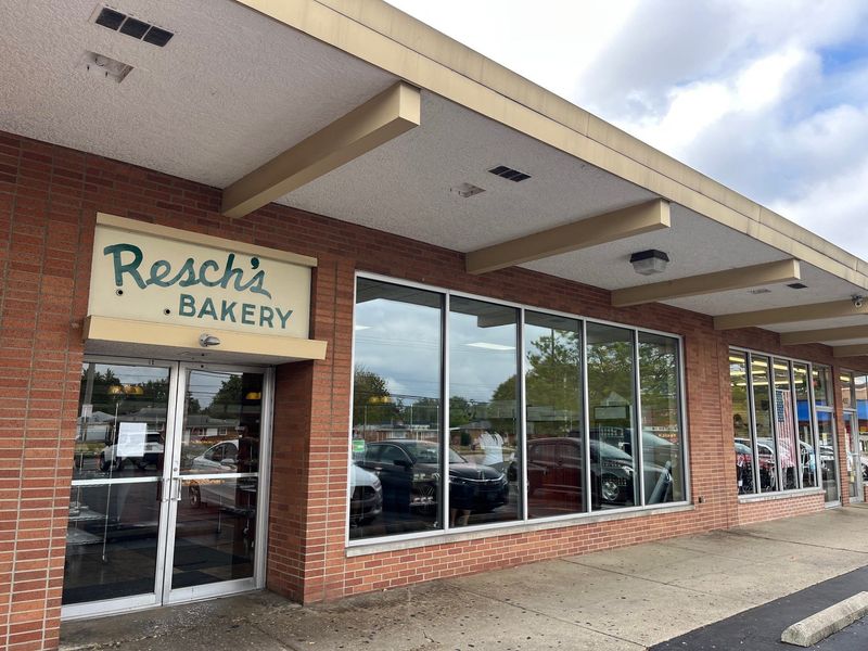 Resch’s Bakery (Columbus) Resch’s Bakery (Columbus)