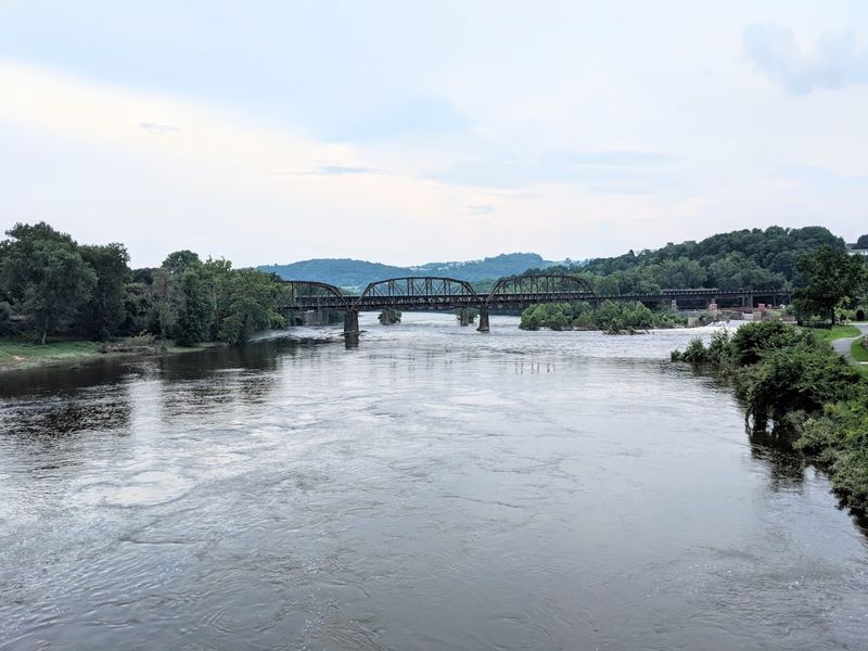 Retirees Get Parks, History, And River Views Without Big City Prices