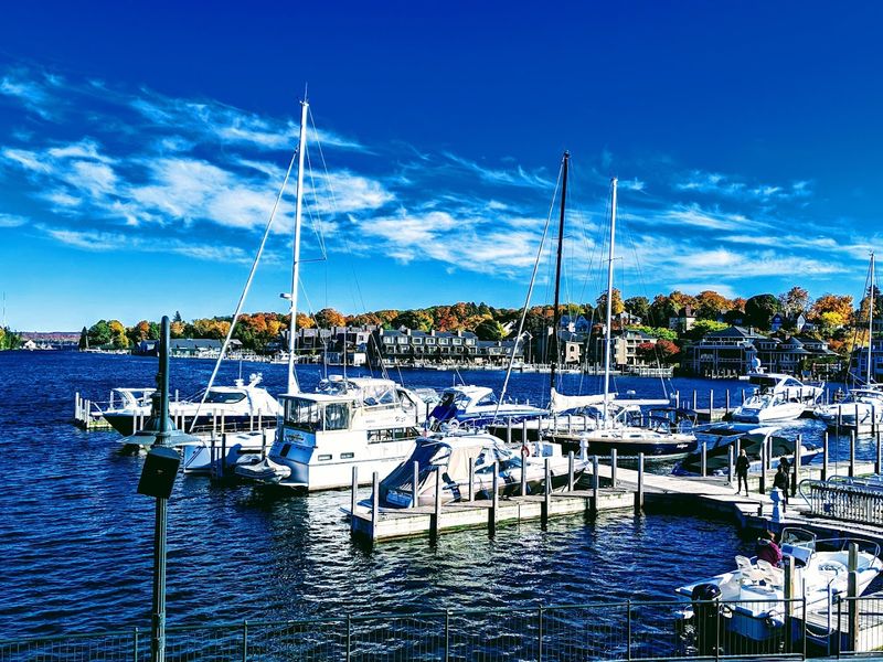 Round Lake Harbor: A Sailboat Harbor That Actually Earns the Name Round Lake Harbor: A Sailboat Harbor That Actually Earns the Name