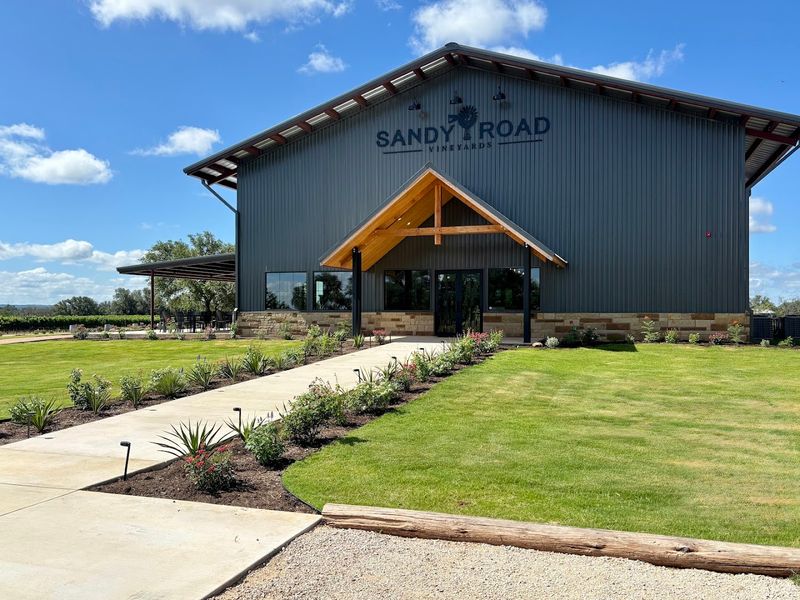 Sandy Road Vineyards (Johnson City)