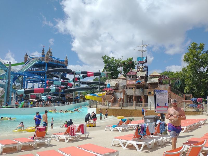 Schlitterbahn Waterpark (New Braunfels) Schlitterbahn Waterpark (New Braunfels)