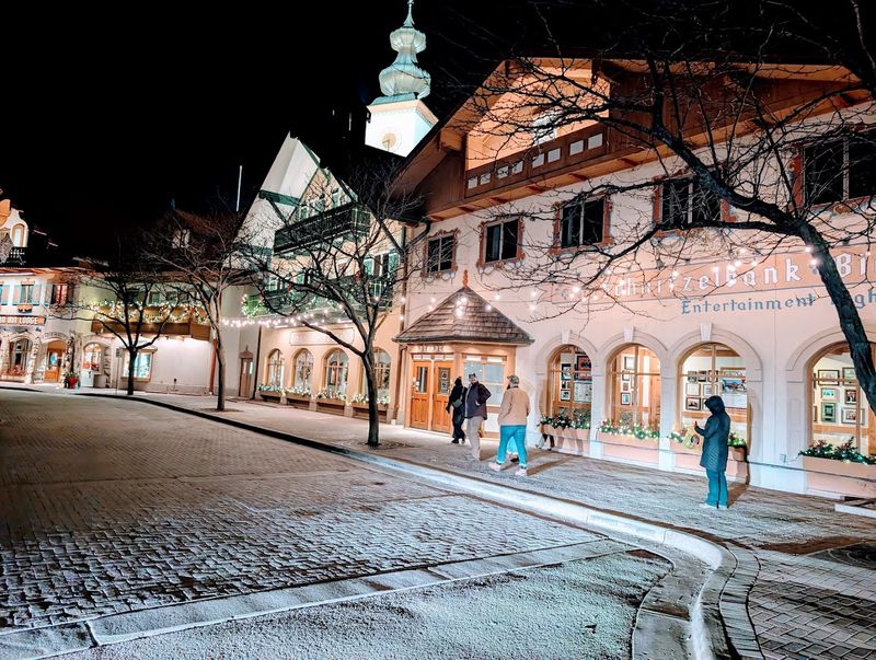 Schnitzelbank Biergarten
