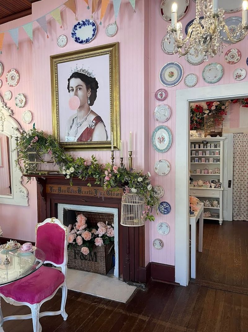 Seasonal Teas and Shopping Make It More Than Lunch