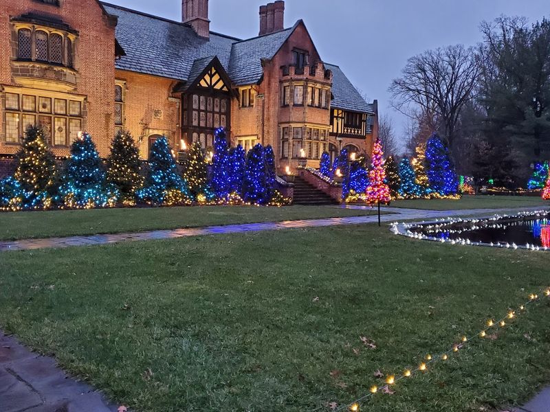Seasonal events bring a whole new kind of magic Seasonal events bring a whole new kind of magic