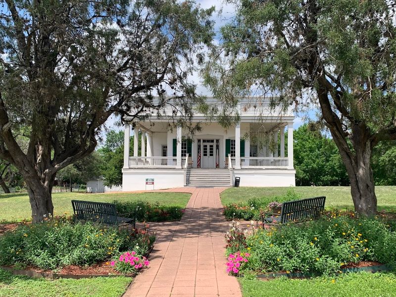 Sebastopol House State Historic Site