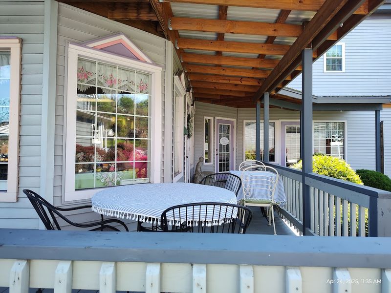 Serendipity Tea Room and Cafe, Belle Vernon