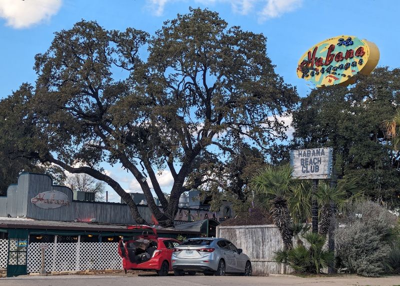 South Congress Location That's Actually Accessible