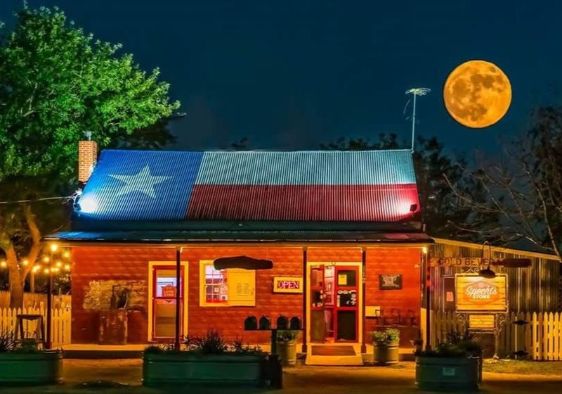 Specht's Store Restaurant & Saloon (Near San Antonio)