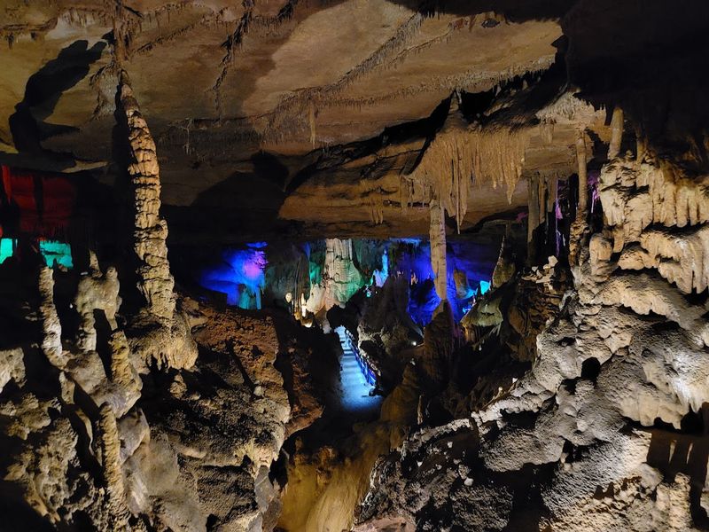 Step Inside The Mountain And You'll Find A Glittering World Beneath Tennessee