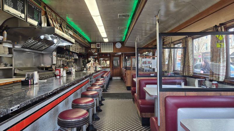 Summit Diner - Summit