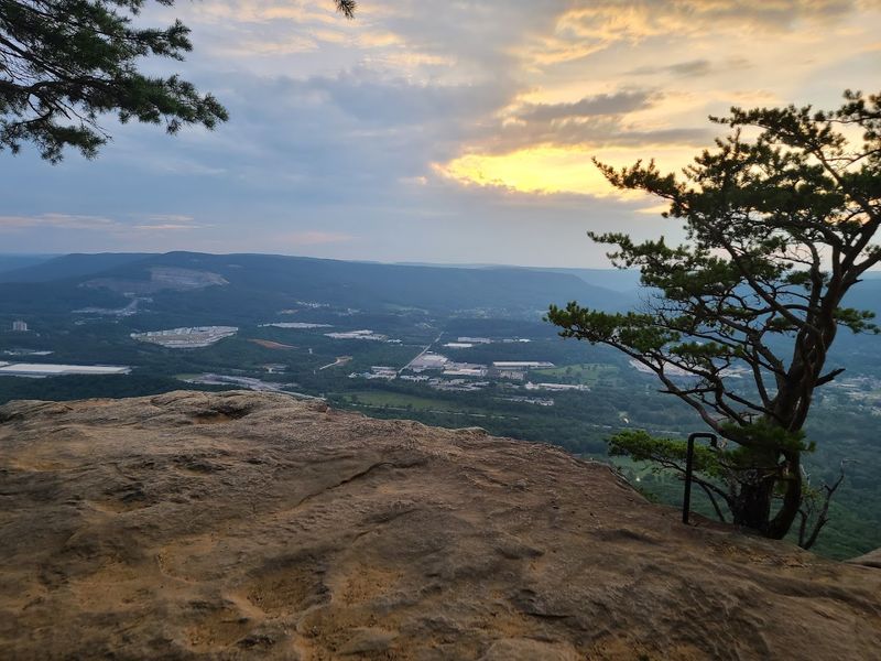 Sunset Rock — Lookout Mountain